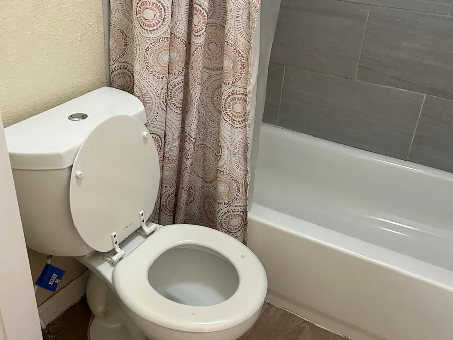 Bathroom left sanitised and dry